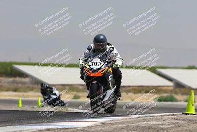 media/Aug-03-2025-TrackDaz (Sun) [[bf4a71acf9]]/C Group/1240pm (Wheelie Bump)/